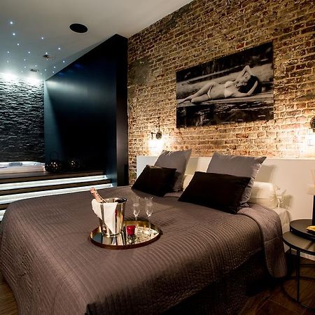 בריסל Chambre Avec Jacuzzi Sauna Privatif מראה חיצוני תמונה