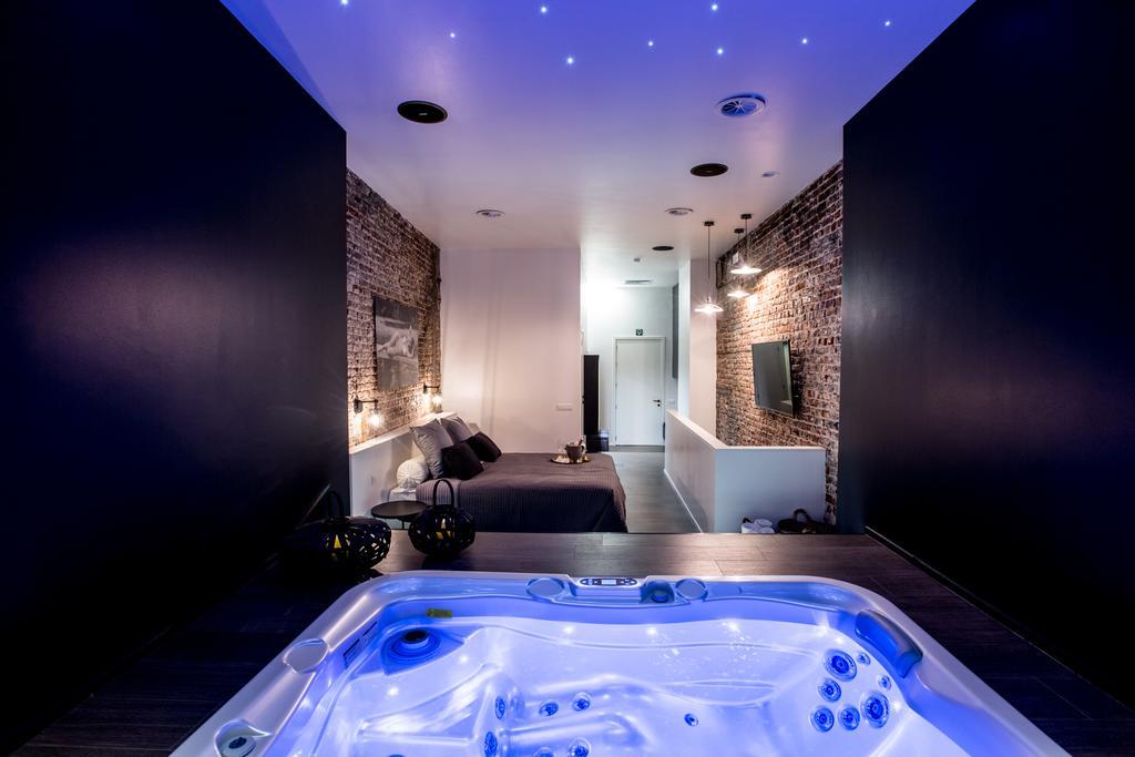 בריסל Chambre Avec Jacuzzi Sauna Privatif מראה חיצוני תמונה
